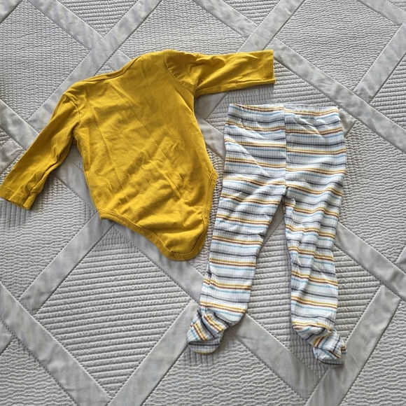 🔥5 For $25🔥Precious Baby 2 Piece Set, 3/6M - Picture 8 of 8